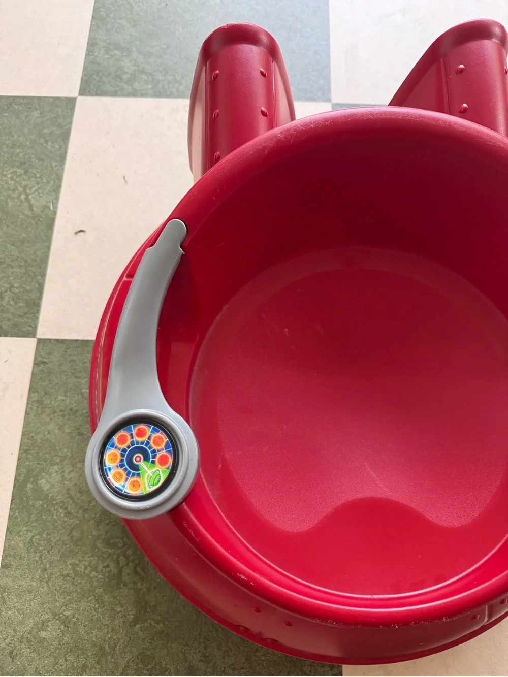 Radio Flyer Red Spinning Ride-On Saucer for Kids